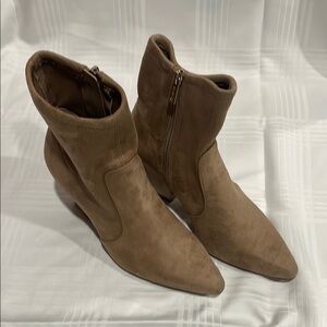 Elegant Tan Women's Ankle Boots